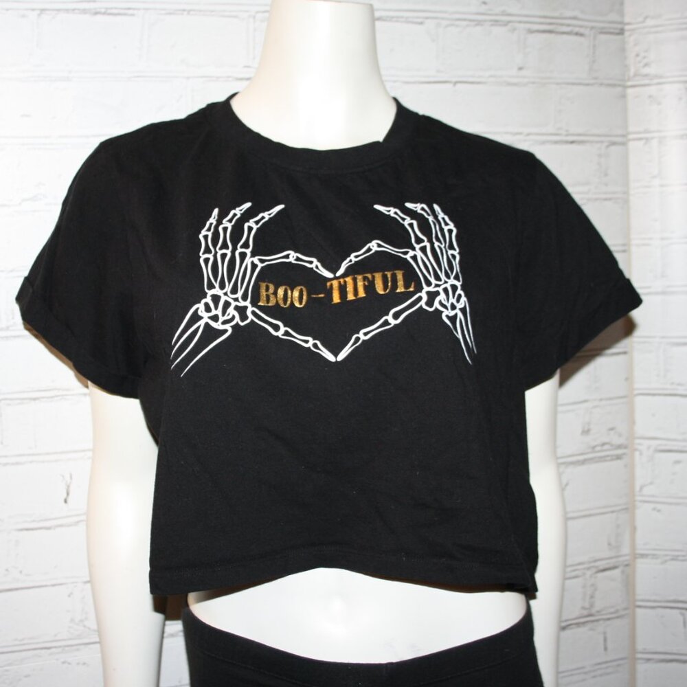 🖤🎃💀 “BOO-TIFUL” Skeleton Heart Tee · Cropped · XL